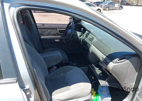 2004 Ford Taurus Ses z USA, uszkodzony, nr VIN 1FAFP55S94G159633